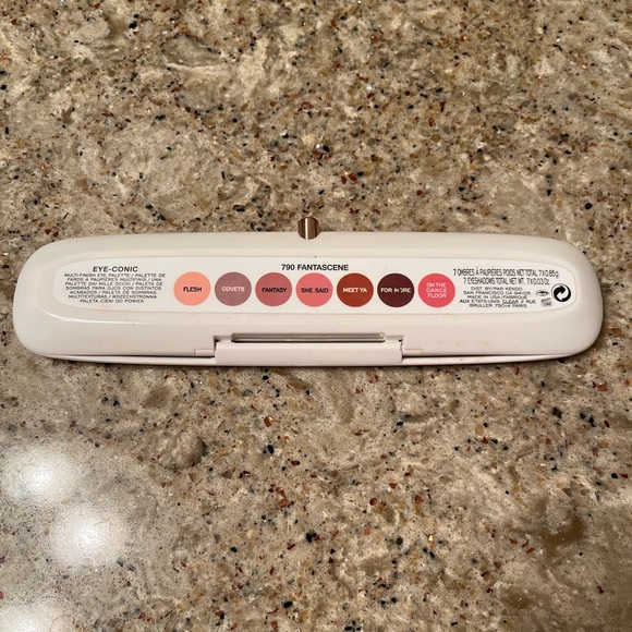 Marc Jacobs eye-conic eyeshadow palette - Picture 4 of 4